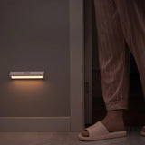 Induction LED-nattlampa med 2 nivåer av ljusstyrka